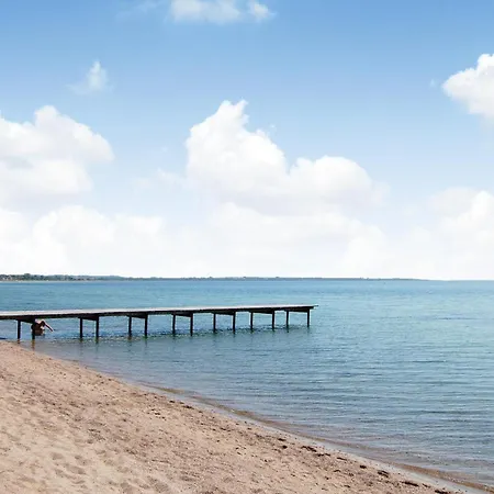 Semesterbostad 4 Bedroom Cozy In