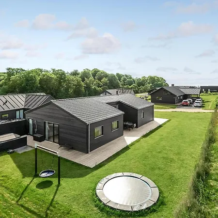 4 Bedroom Cozy In Holiday home Haderslev
